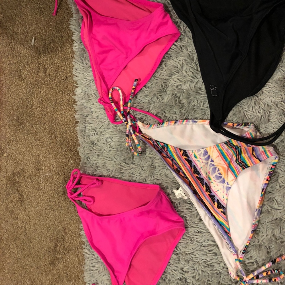 Swimsuit bottoms